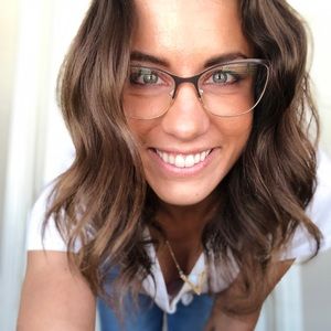 Meet your Posher, Traci